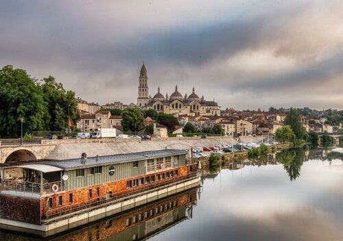 Гостиница The Originals City, Hôtel Régina, Périgueux в Перигё
