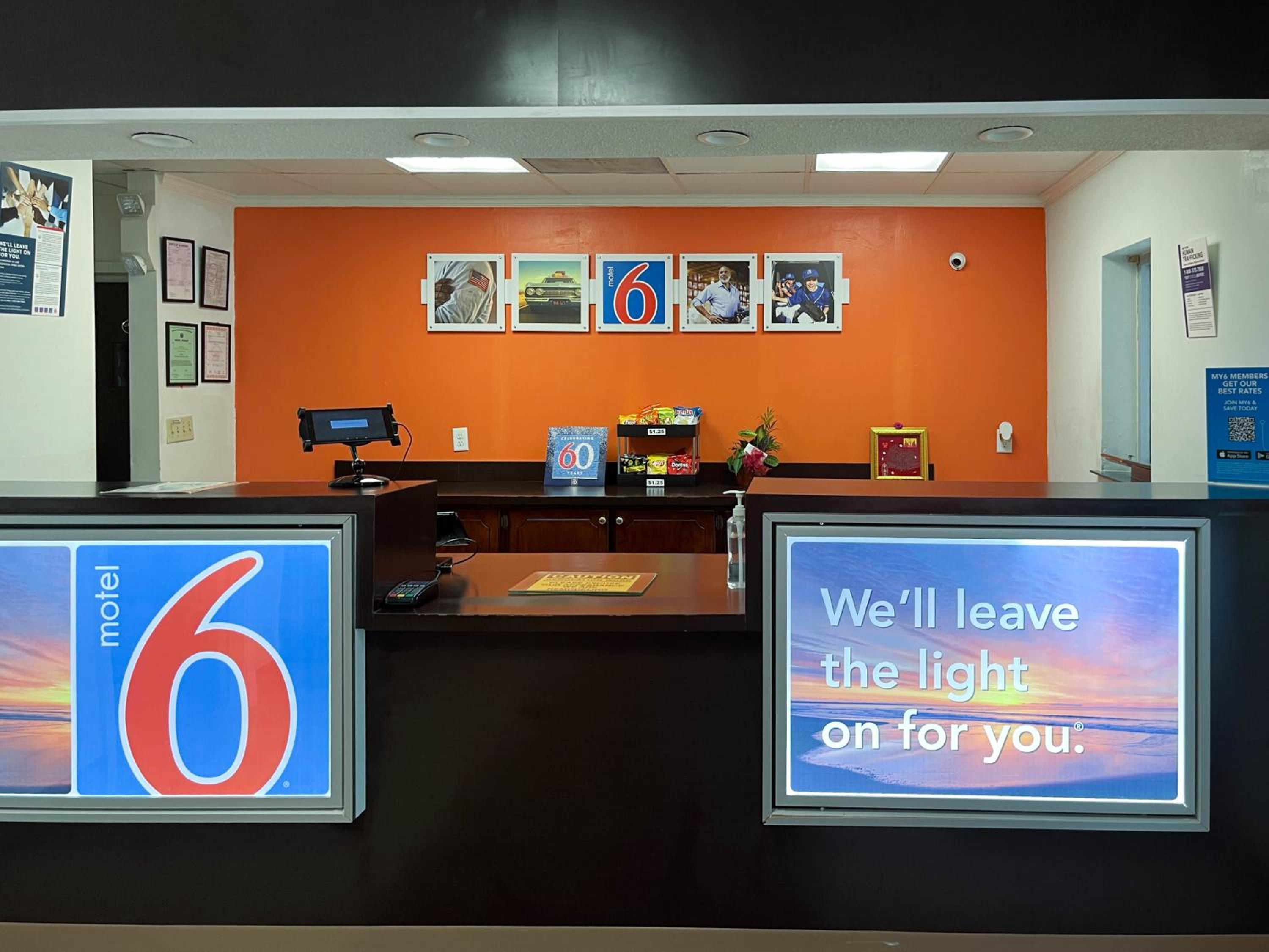 Фото Motel 6 Bay Minette, Al