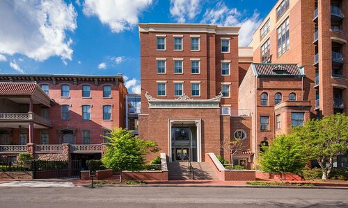 Гостиница Morrison Clark Historic Inn в Вашингтоне