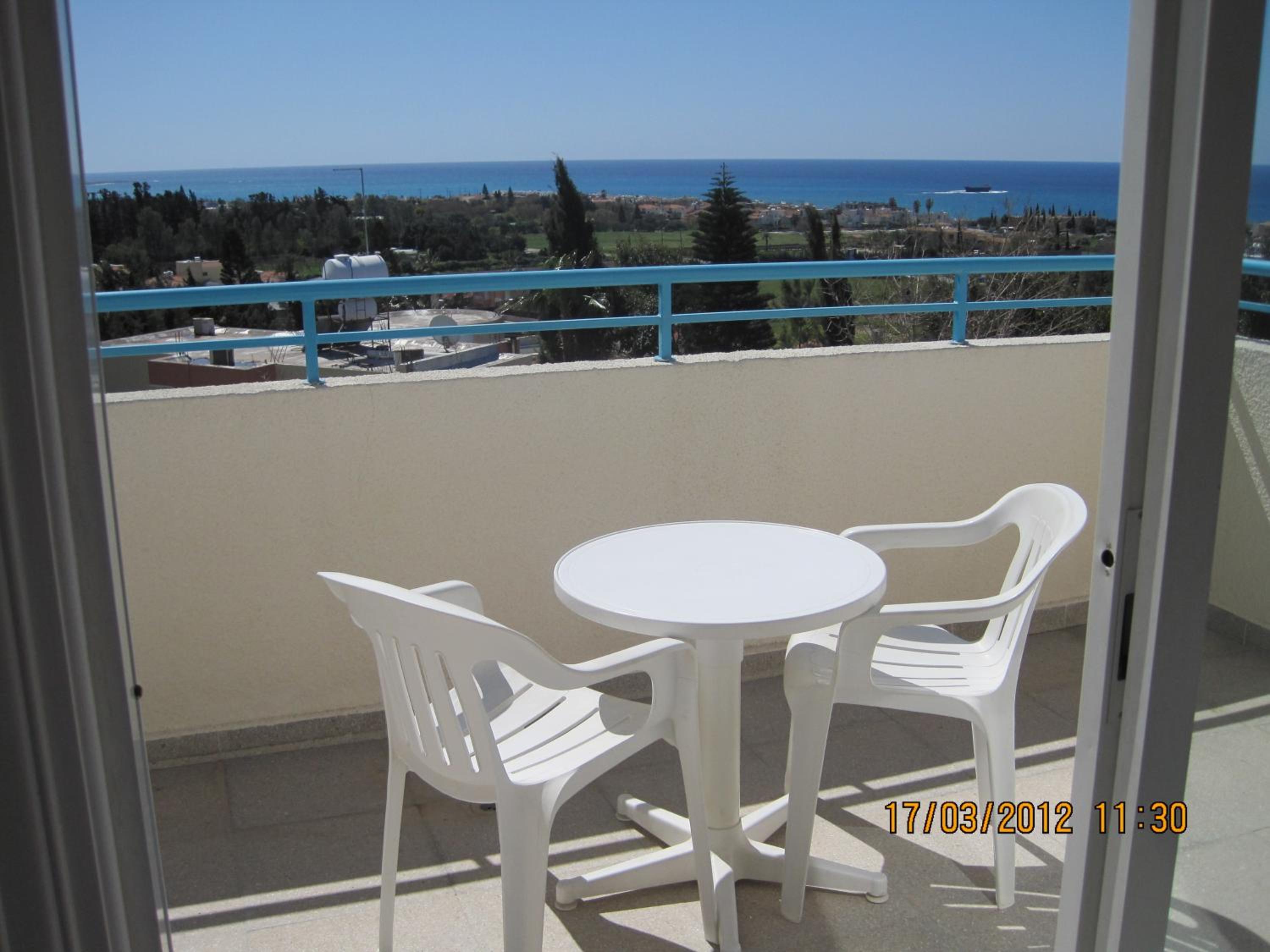 Фото Sunny Hill Hotel Apartments