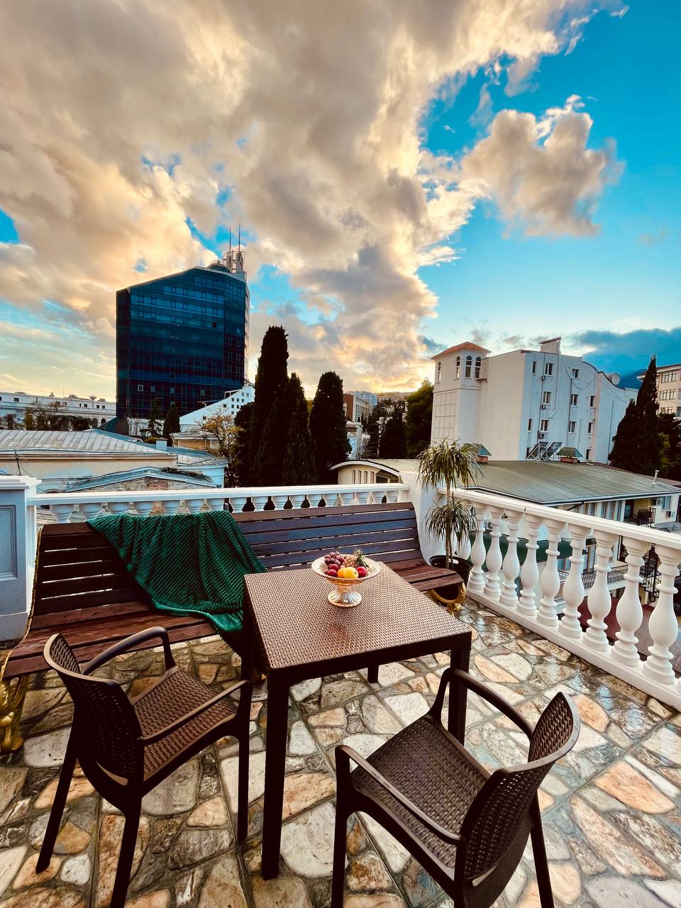 Фото отеля 1