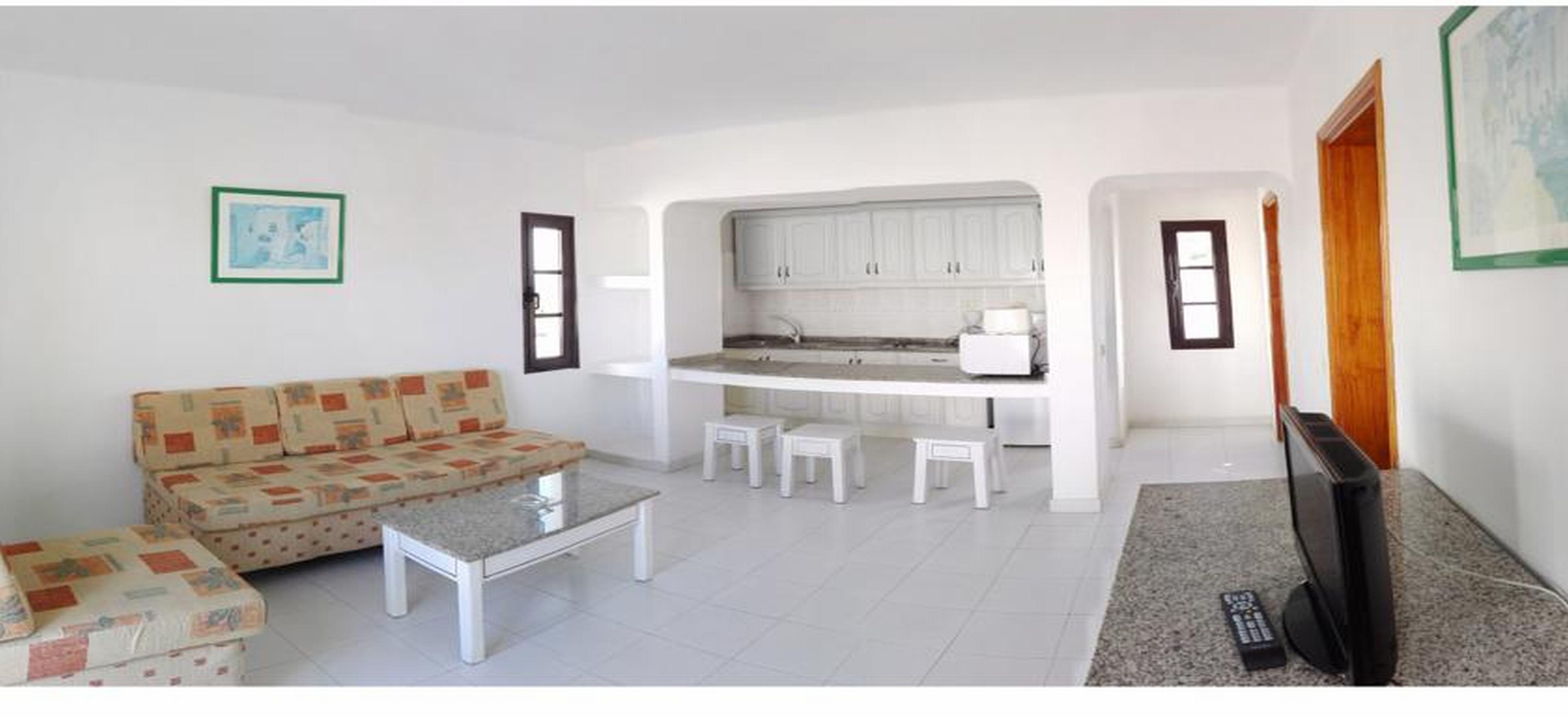 Фото Apartamentos La Laguneta