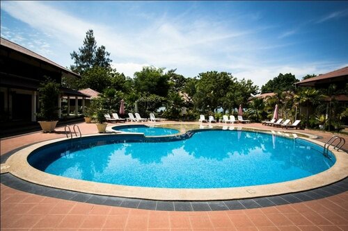 Внешний вид отеля Pangkor Sandy Beach Resort в Пуло-Пангкоре, фото 4