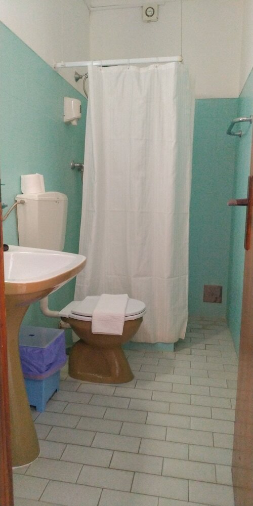 Фото E-Nove Lounge Hostel Caffe