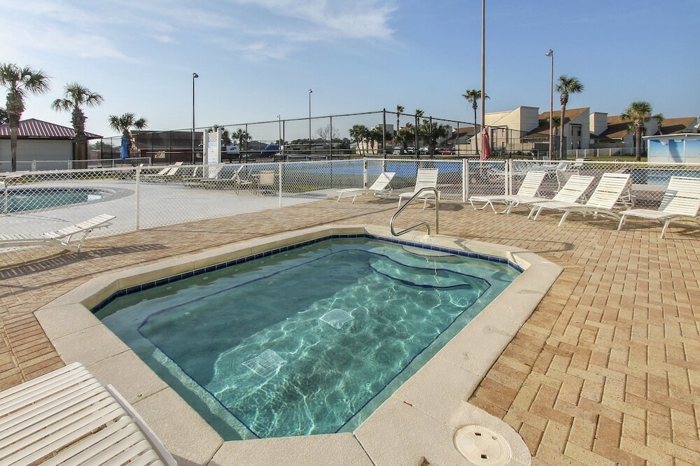 Фото Flip Flop Inn by Book That Condo