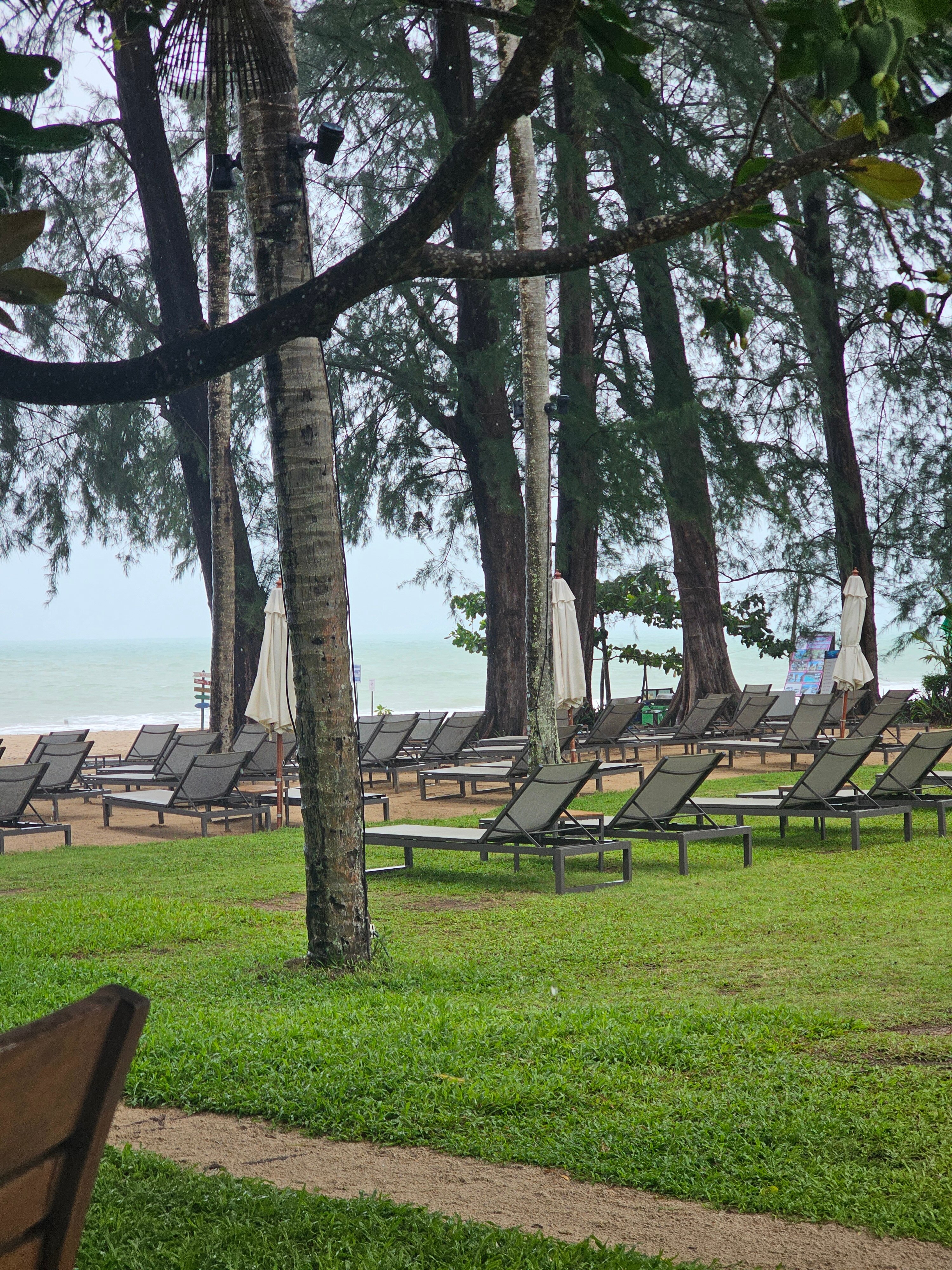 Фото Outrigger Khao Lak Beach Resort