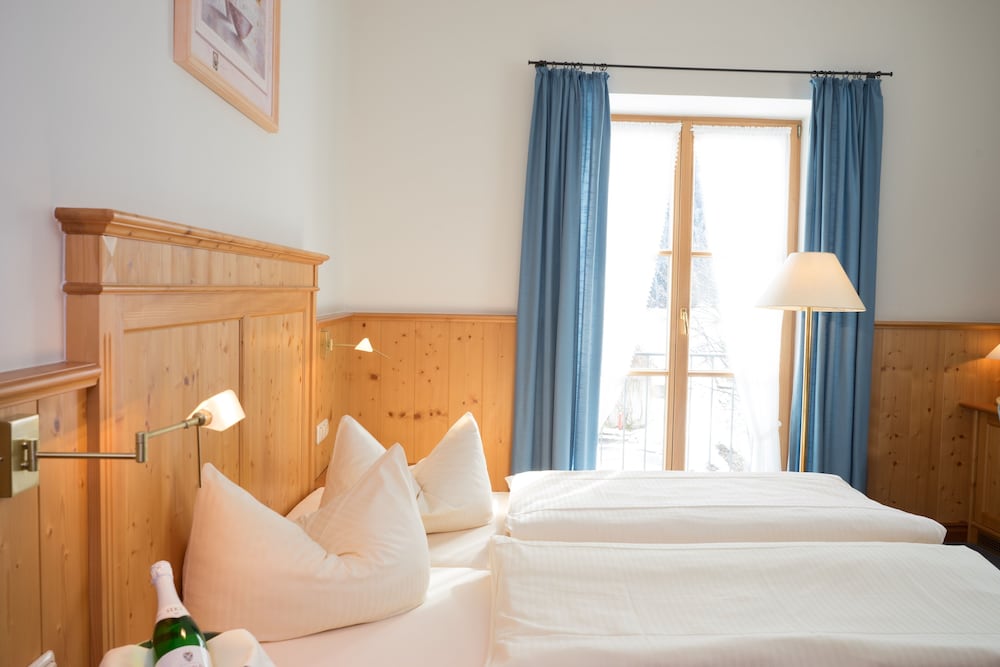 Фото Hotel Klosterhotel Ludwig der Bayer