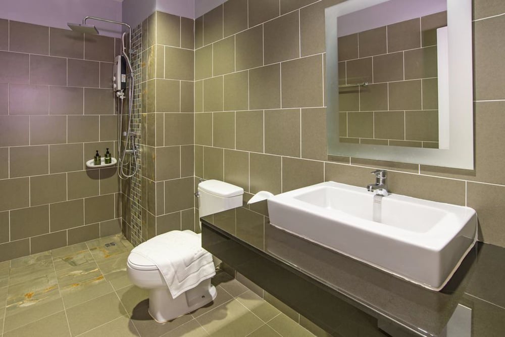 Фото The Rich Sotel