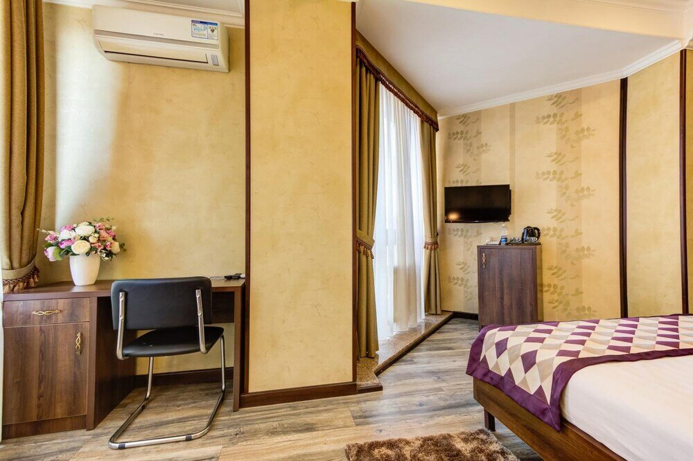 Фото Bishkek Centrum Hotel