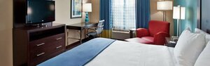Гостиница Holiday Inn Express & Suites North Kansas City, an Ihg Hotel