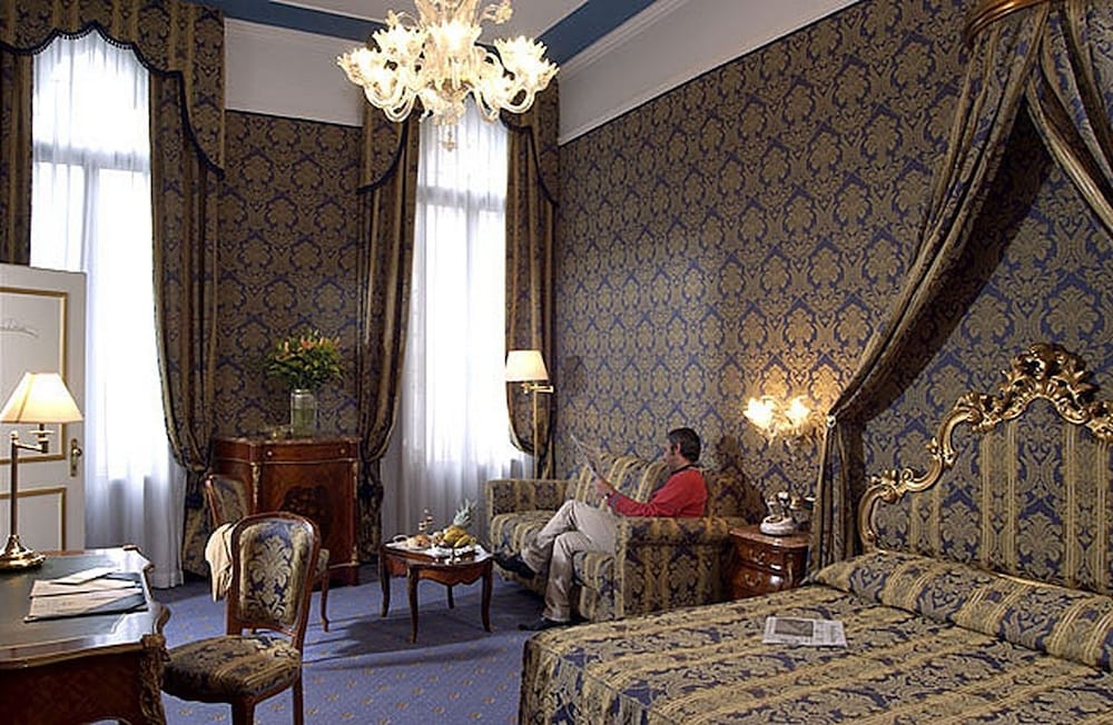 Фото Hotel Al Ponte Antico