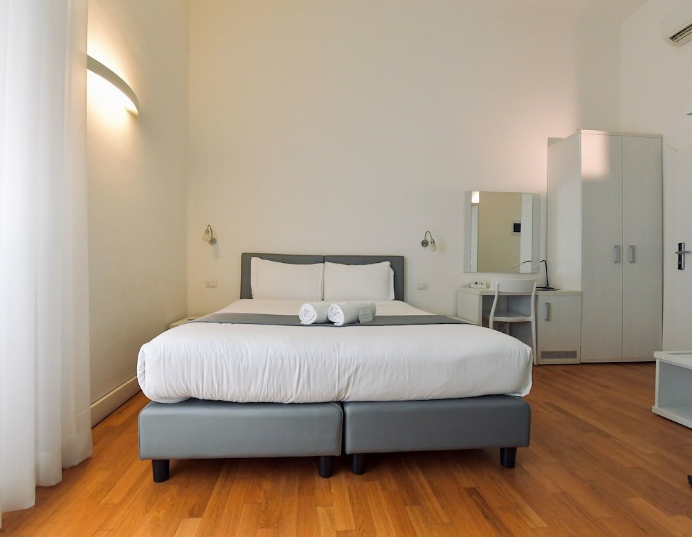 Фото Suites Farnese Design Hotel