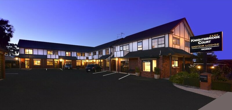 Гостиница Knightsbridge Court Motor Lodge в Бленхейме