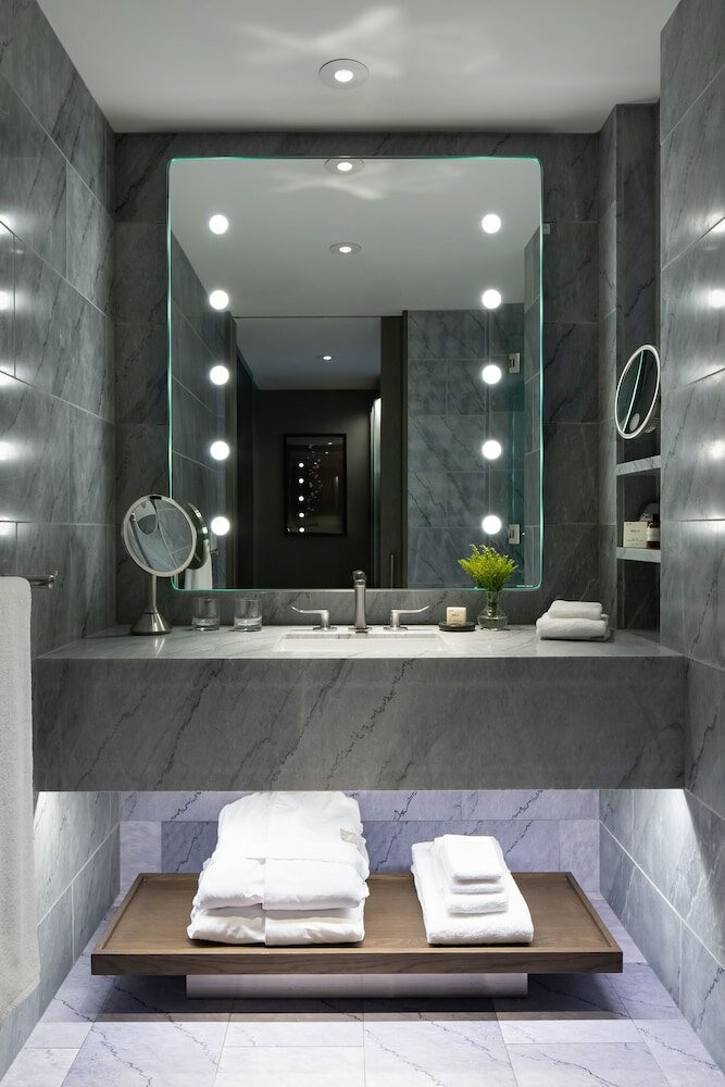 Фото Fairmont Century Plaza Gold Experience