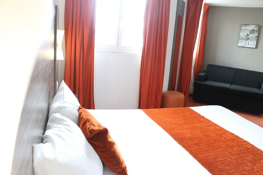 Фото Ibis Styles Rennes Centre Gare Nord