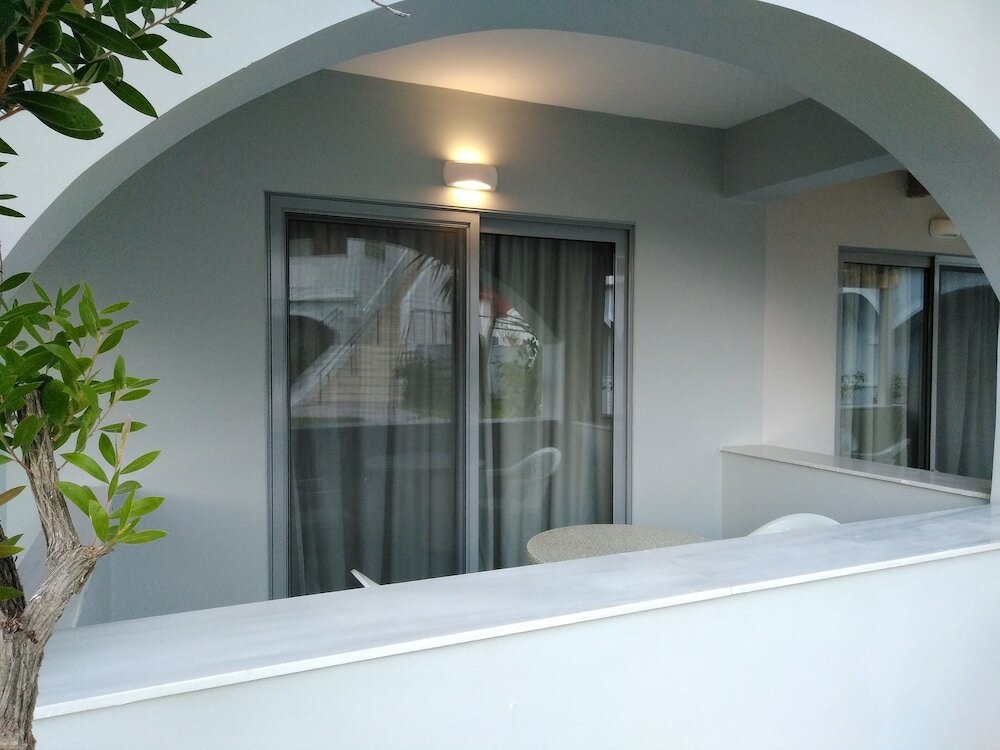 Фото Zante Yliessa