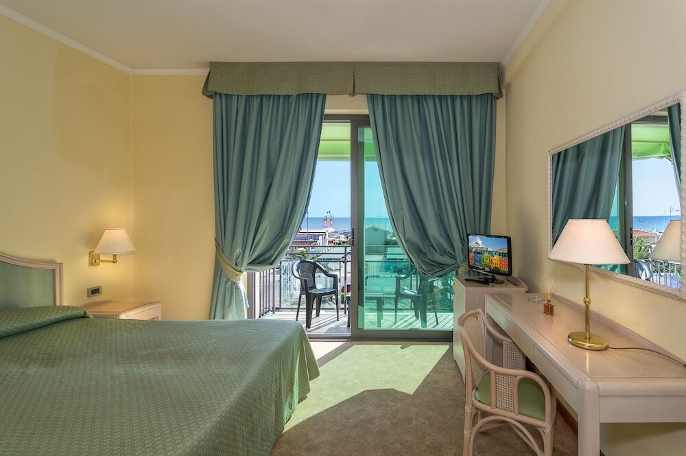 Фото Hotel Siesta