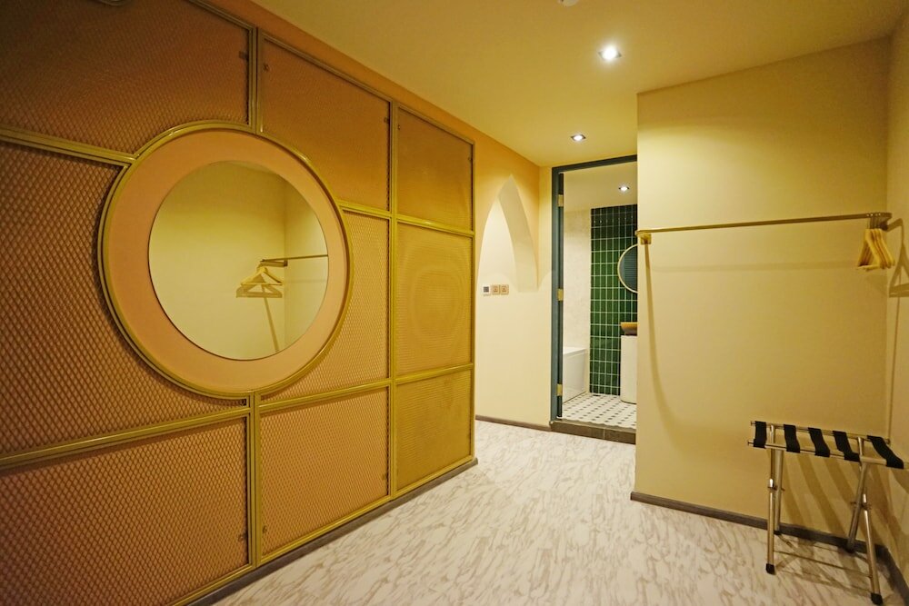 Фото 4 Monkeys Hotel