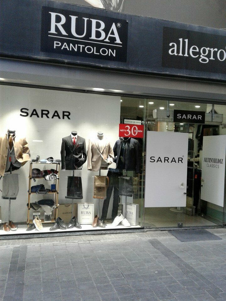 متجر ملابس Vegas Jeans and Sportswear ، إزمير، صورة