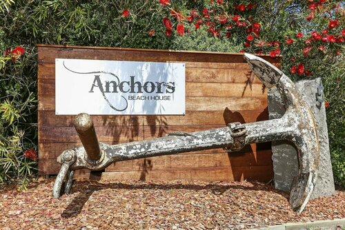 Гостиница Anchors Beach House