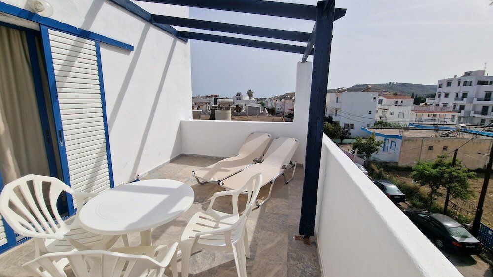 Фото Kaloxenia Apartments