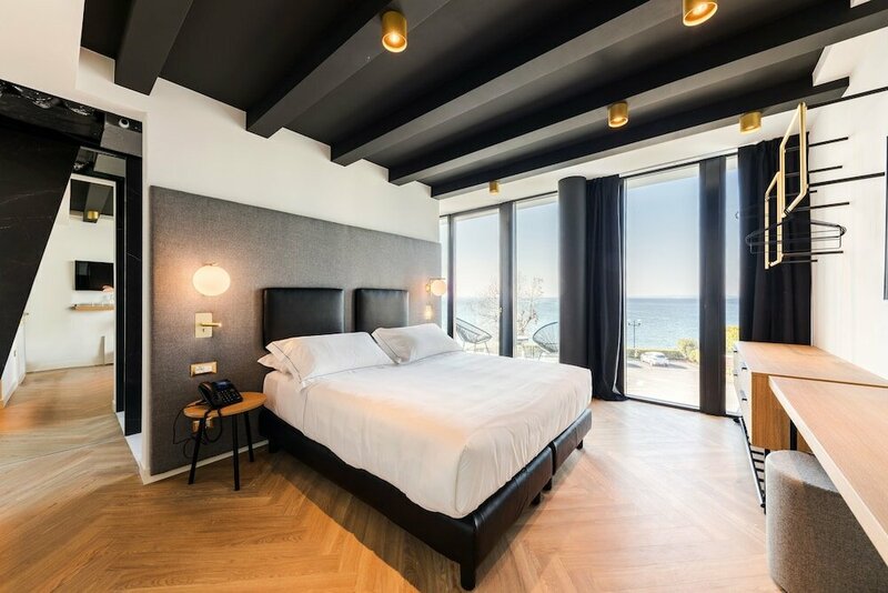 Гостиница MaisonMe Boutique Hotel в Бардолине