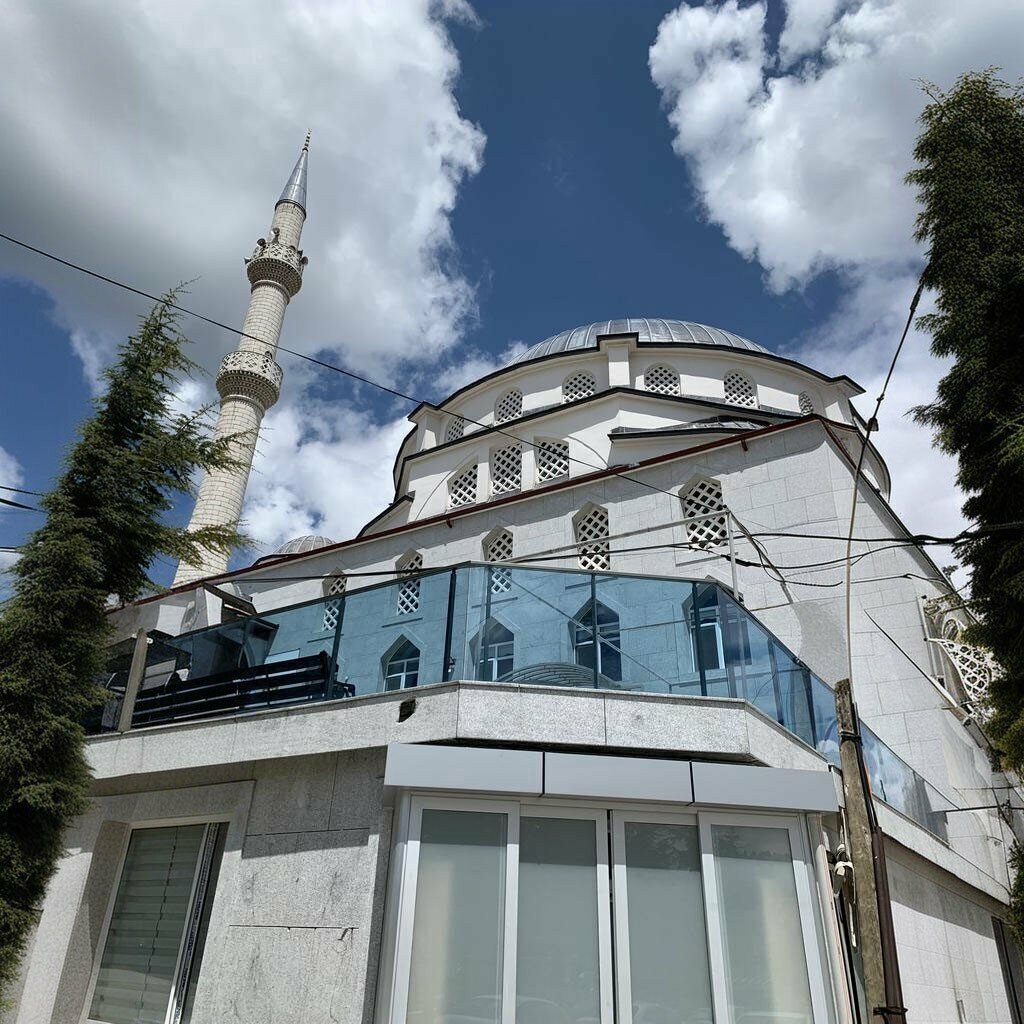 Mosque Goynem Neighborhood Central Mosque, Derebucak, photo