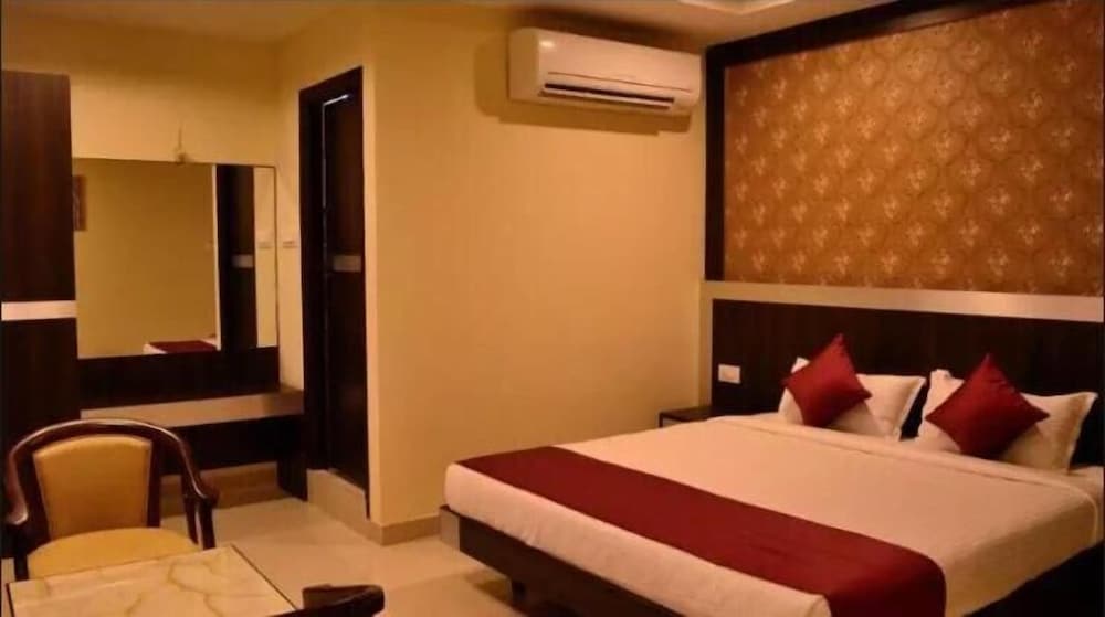 Фото Hotel Olympia Inn