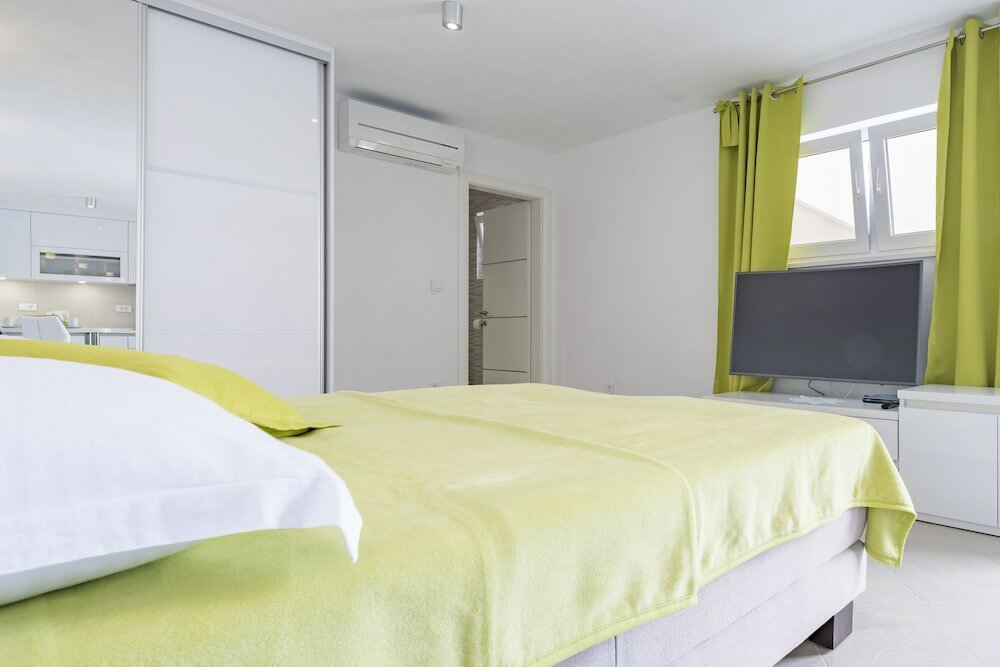 Фото Apartmani Nikolina