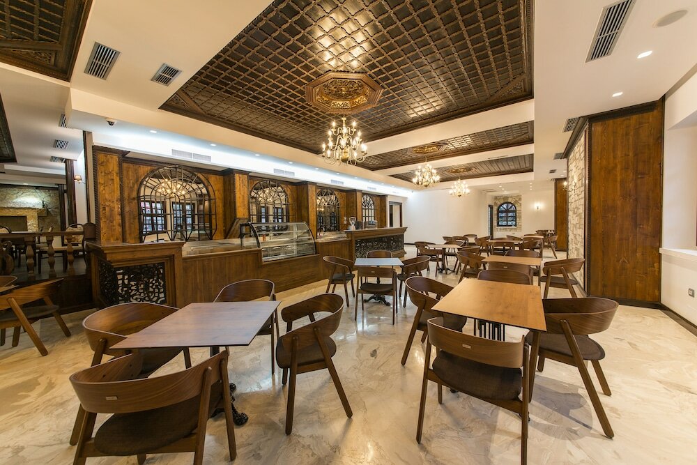 Фото Hotel Onufri