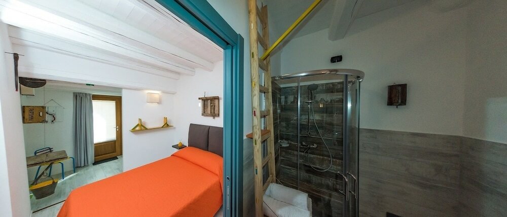 Фото La Quercia e l'Asino