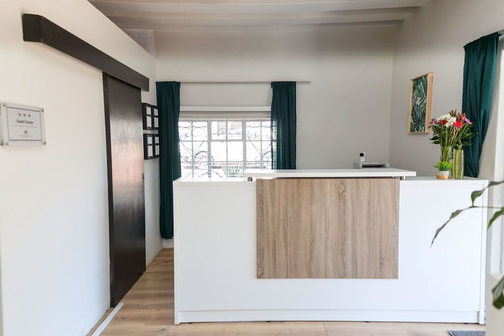 Фото George Lodge International