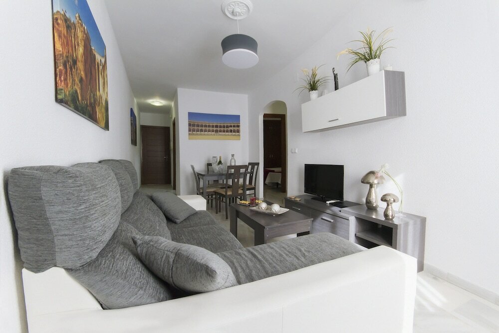 Фото Apartamentos El Tajo & SPA