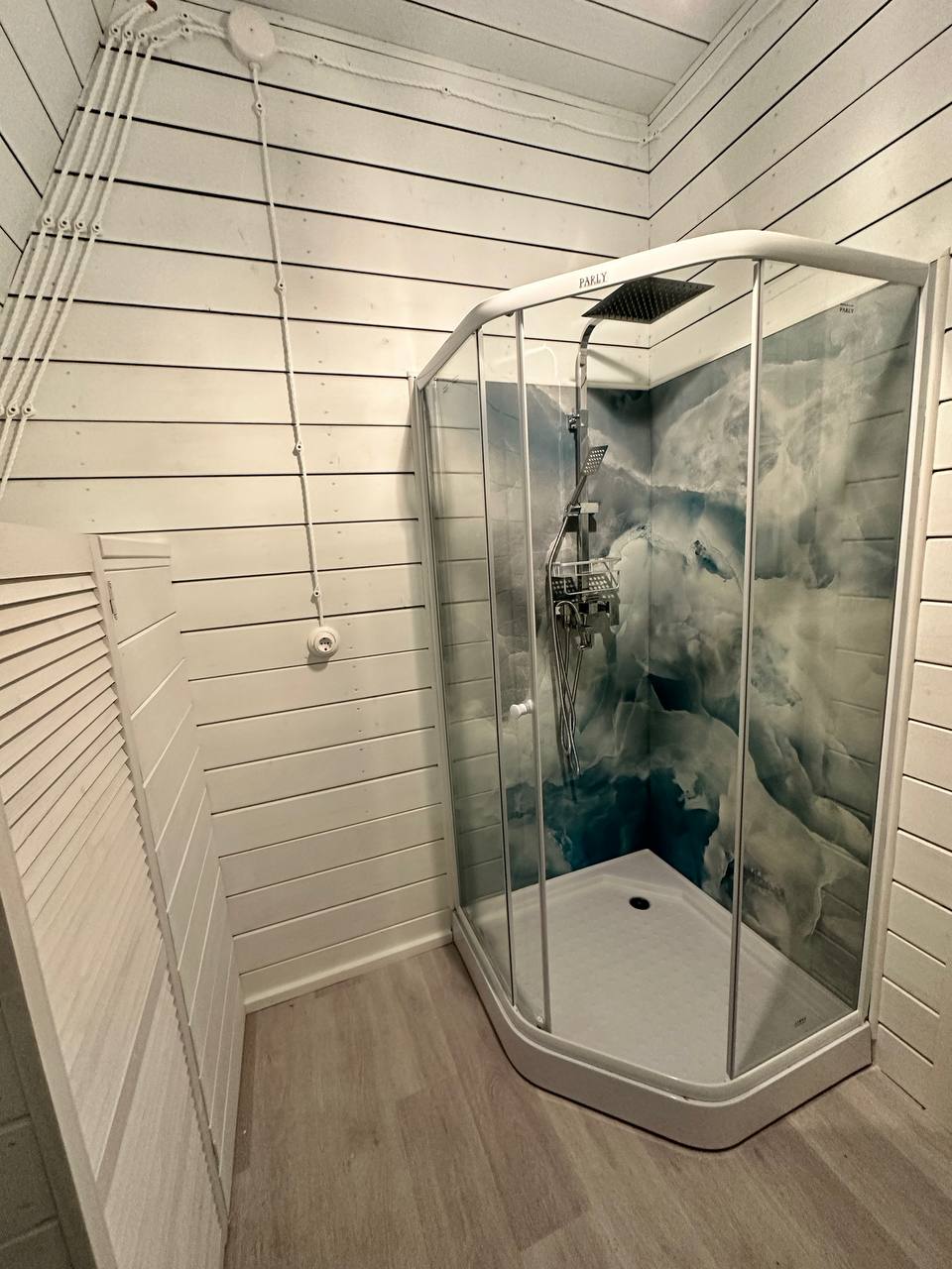 Фото Тишь да Лес