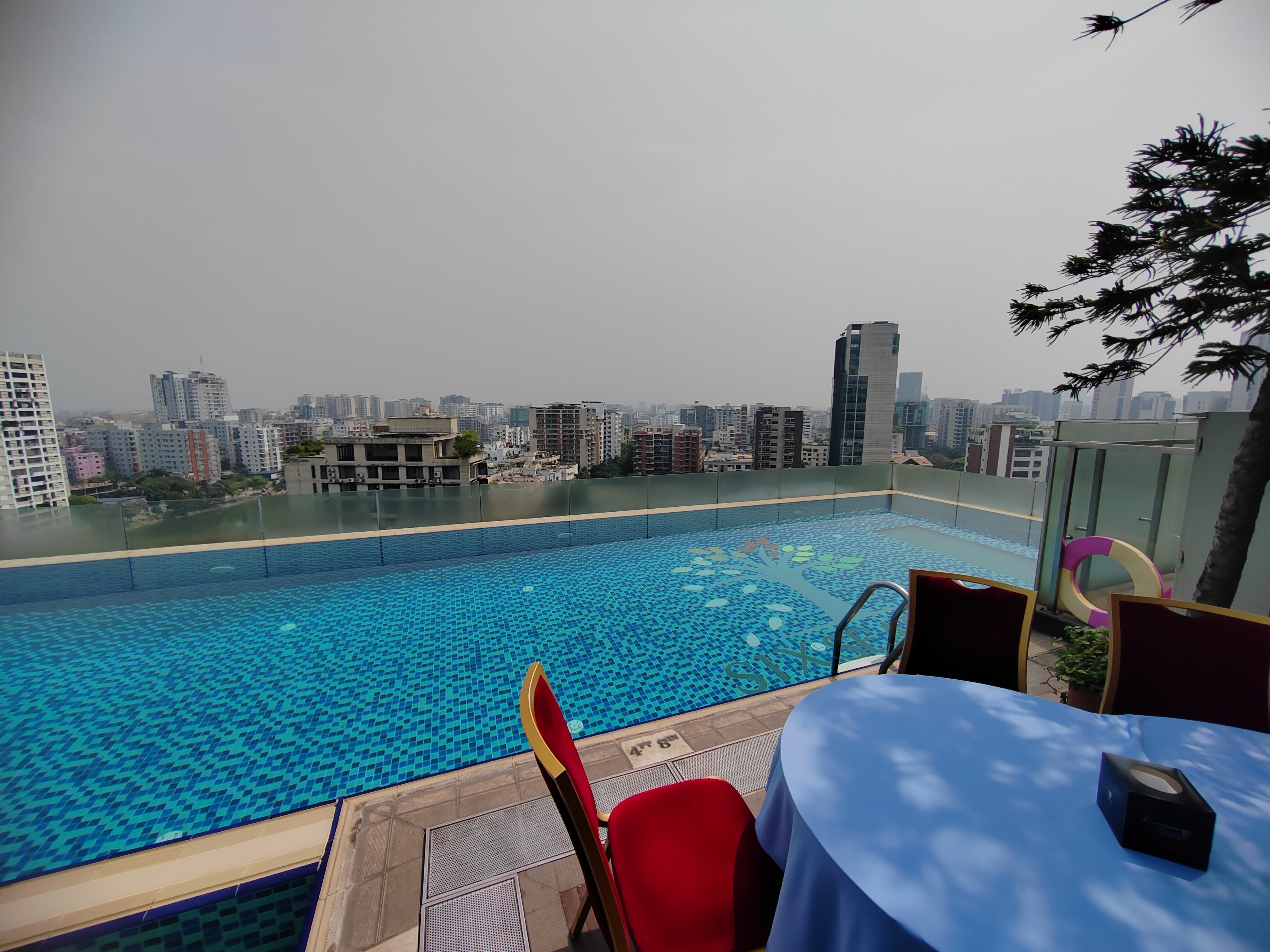 Фото Отель Six Seasons