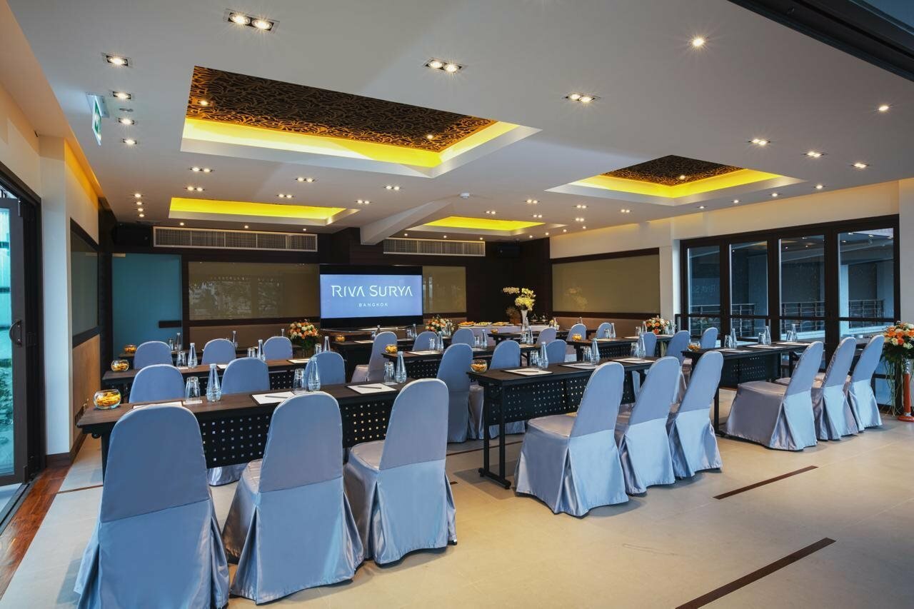 Фото Crossroad Hotel