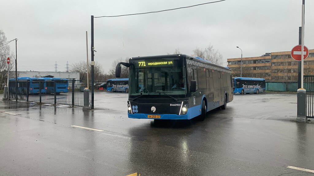 Public transportation operations and maintenance Конечная автобусная станция Улица Абрамцевская, Moscow, photo
