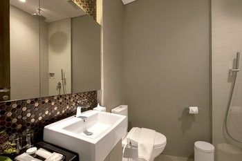 Фото A One Hotel Jakarta