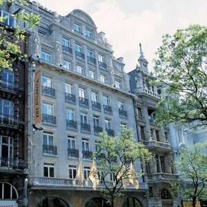 Гостиница Nh Collection Brussels Centre