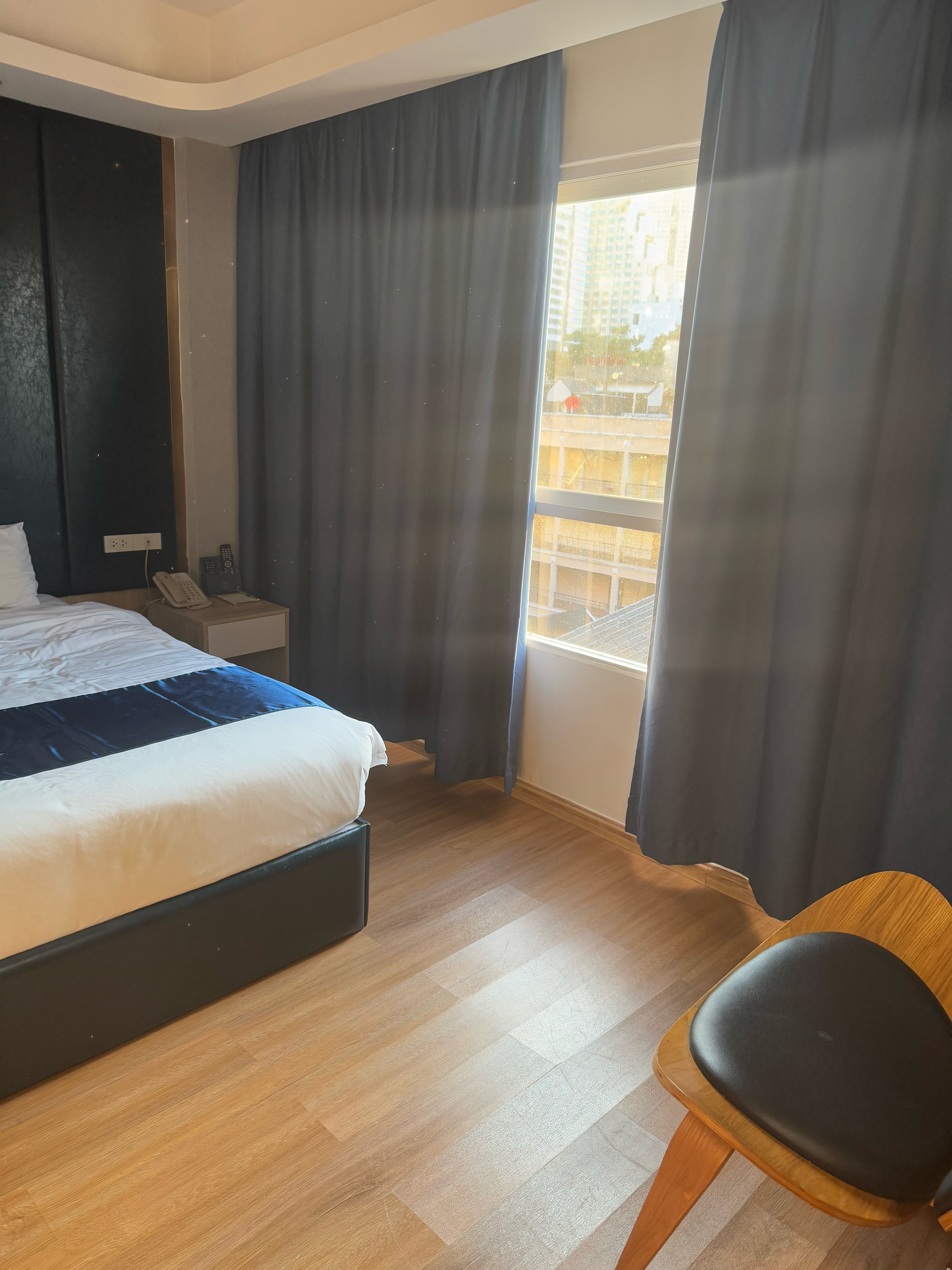 Фото Sapphire Hotel Silom Bangkok