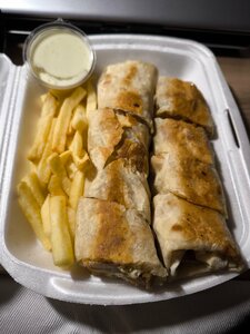 Dubai Usama (Mira Street, 30), cafe