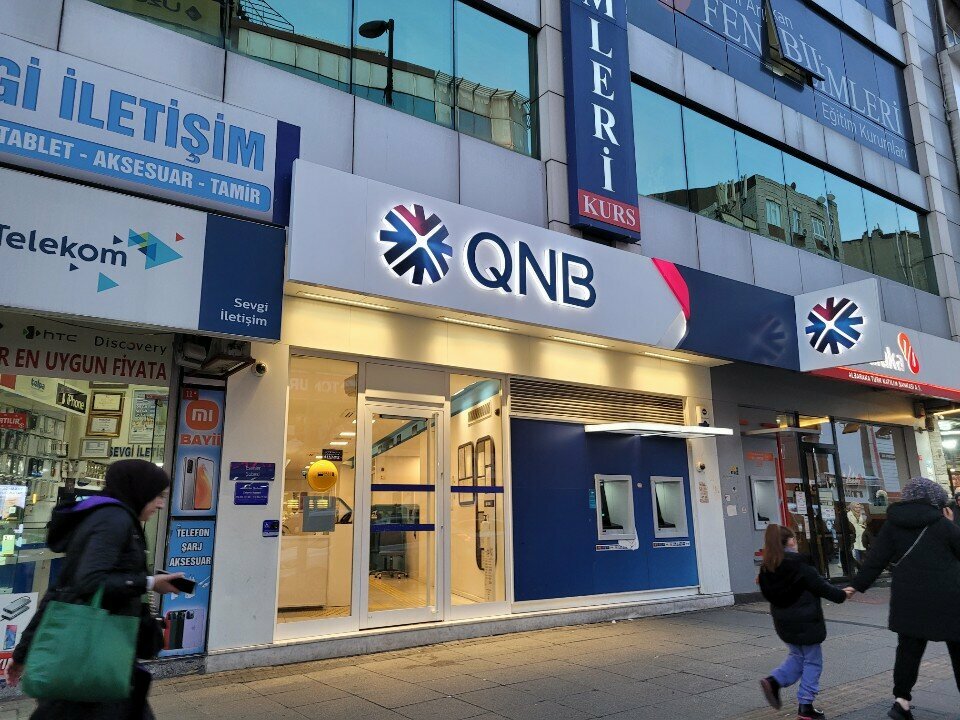 Bank Qnb Esenler Şubesi, Istanbul, photo