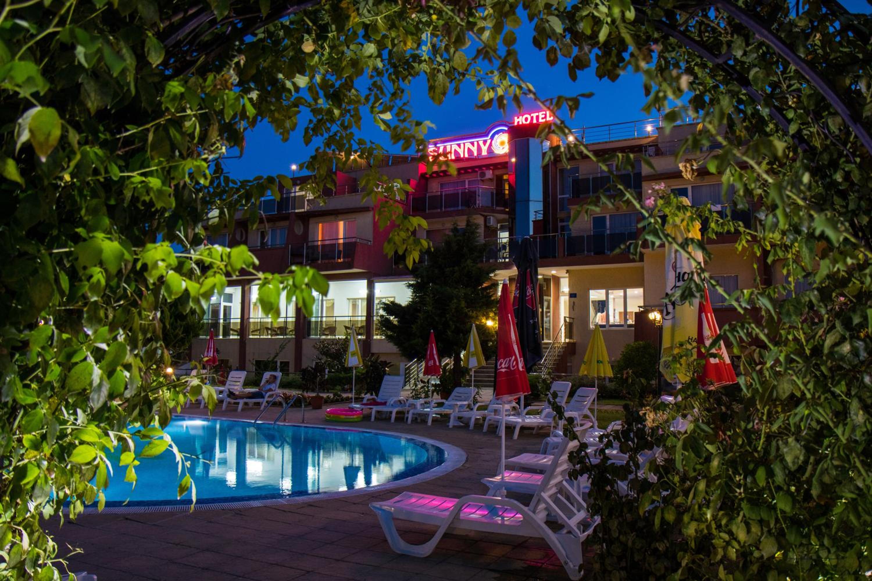 Фото Hotel Sunny