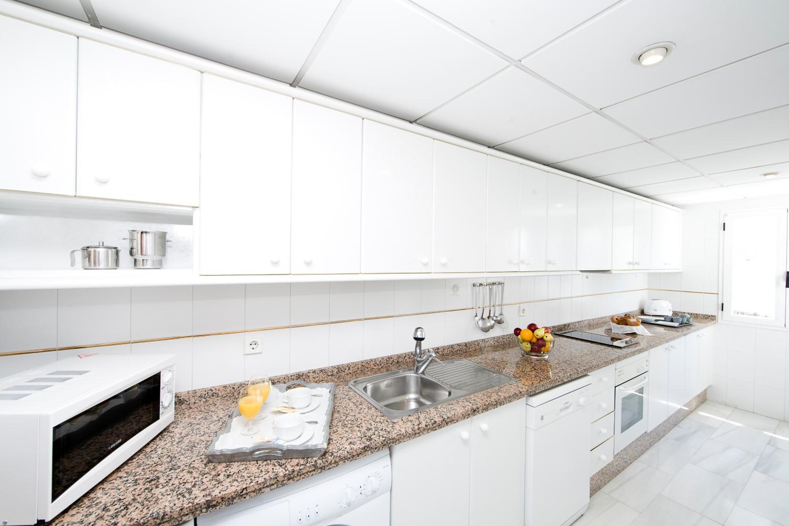 Фото Aparthotel Monarque Sultán