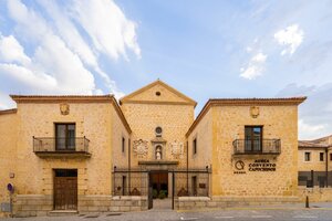 Гостиница Áurea Convento Capuchinos by Eurostars Hotel Company в Сеговии