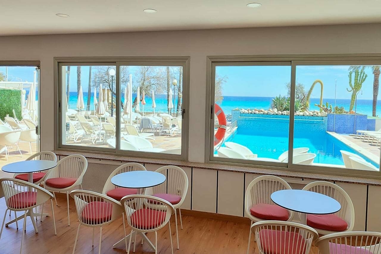 Фото Hotel Anba Romani