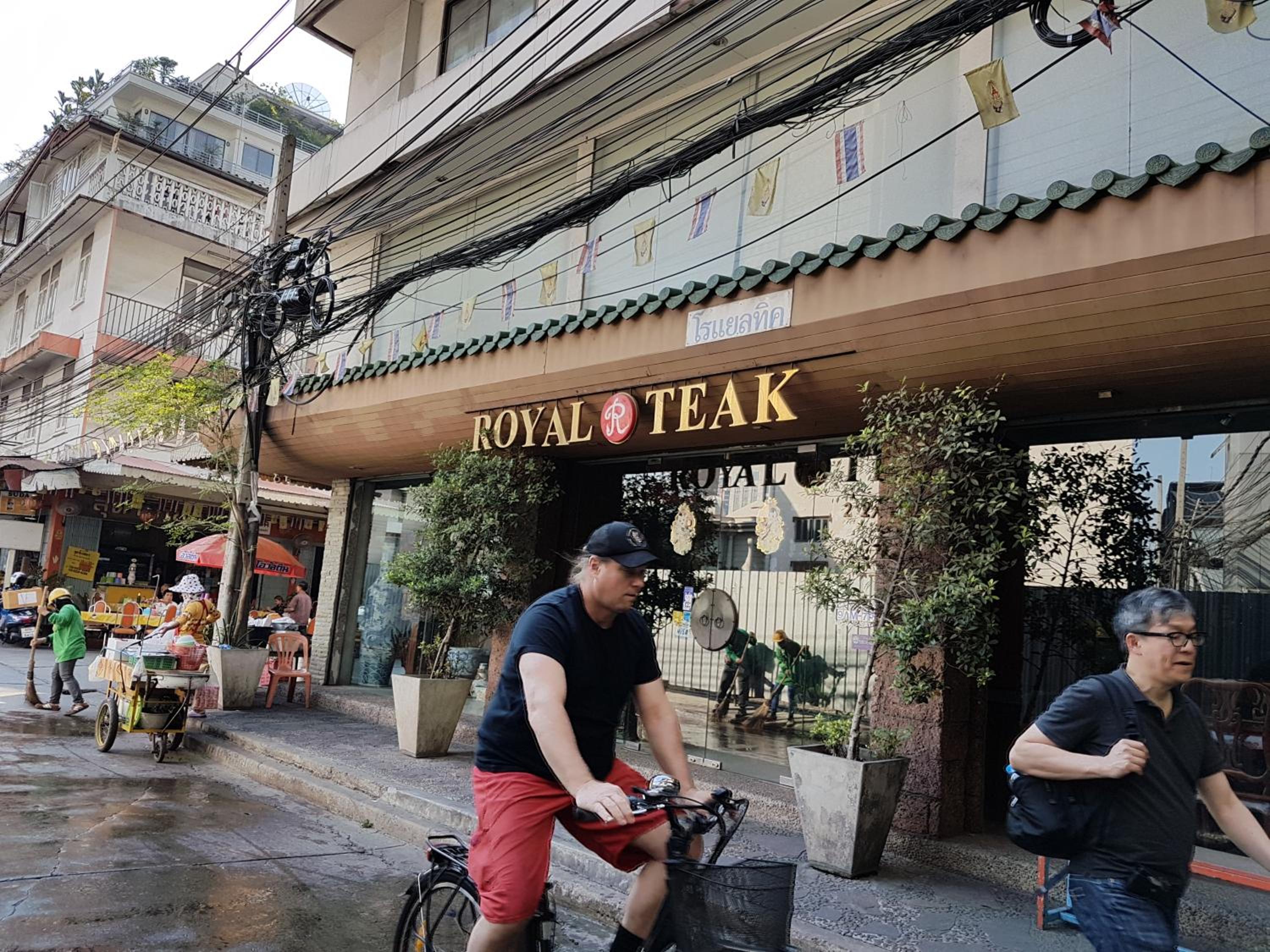 Фото 14 Place Sukhumvit Suites - Sha Plus