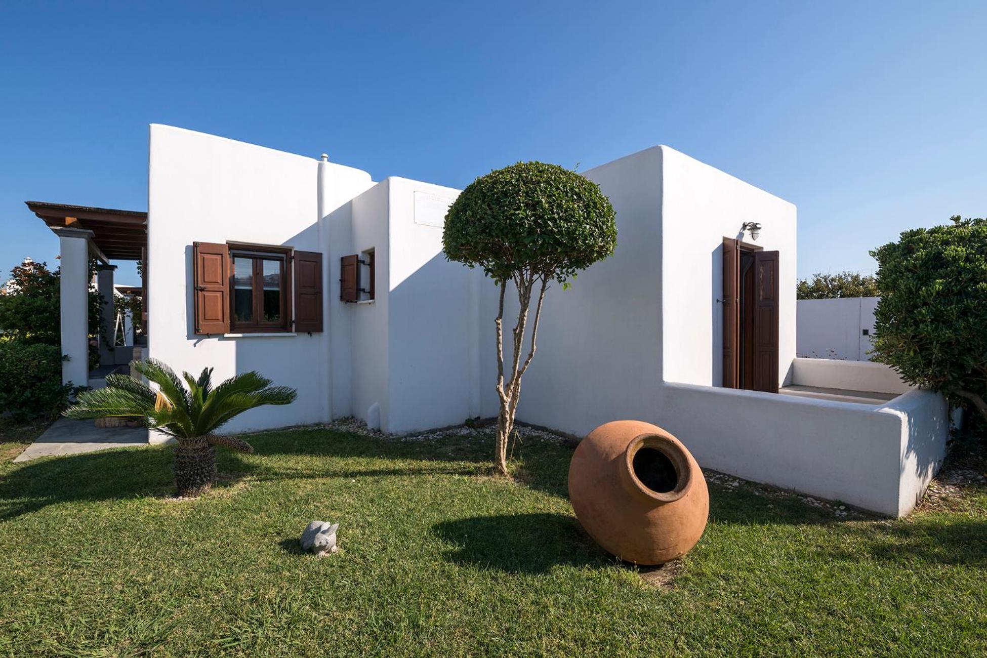 Фото Anemonisia Deluxe Apartments & Mesonettes