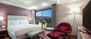 DoubleTree by Hilton Hotel Kusadasi (Ataturk Bulvari Yat Limani Karsisi, Kusadasi, 09400), hotel