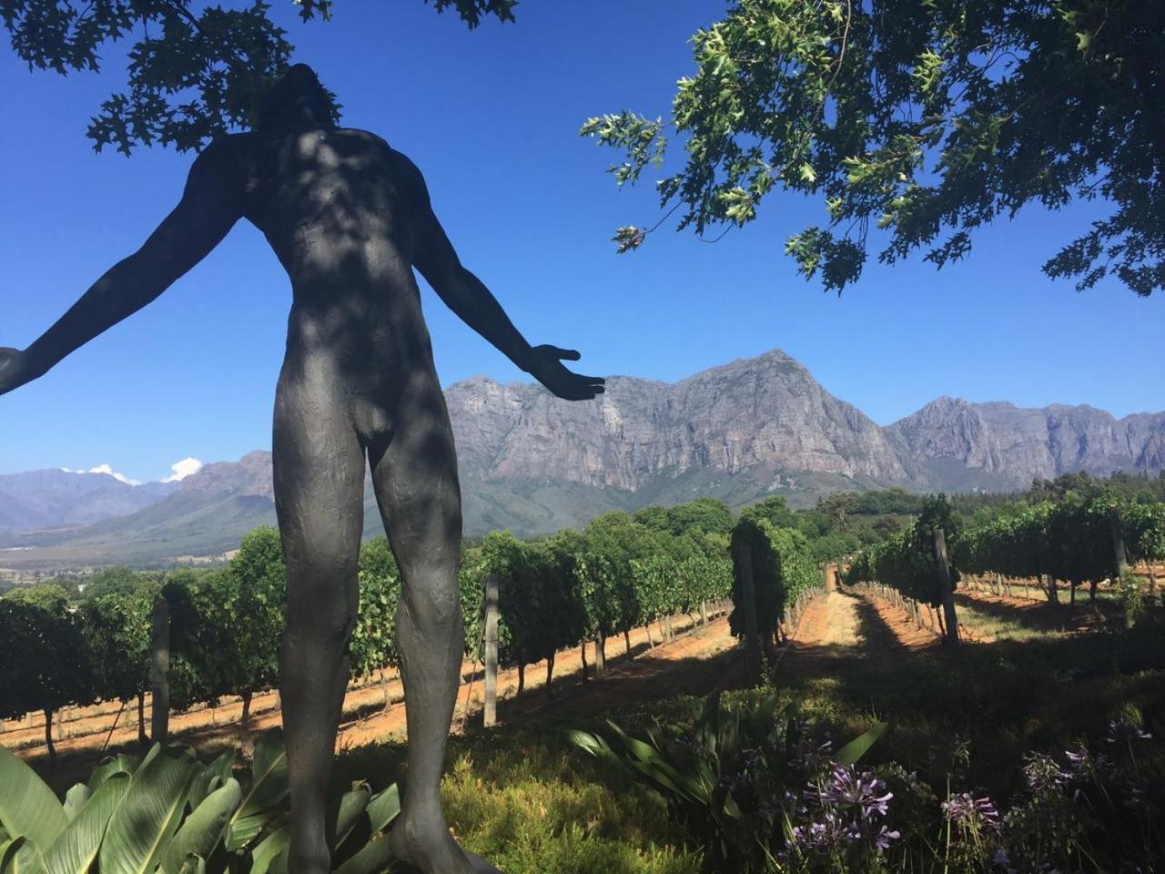 Фото A Smart Stay Apartments